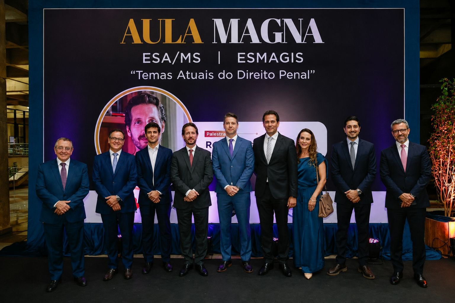 Aula magna gratuita com Rogério Sanches Cunha superlota Centro de Convenções em Campo Grande