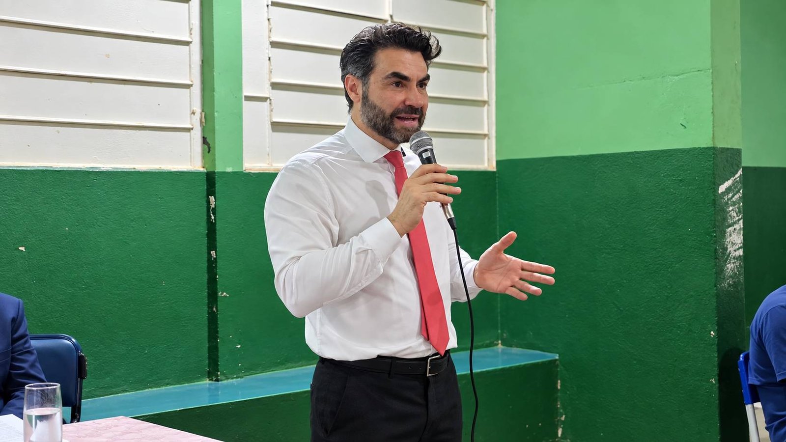 Da lata reciclável à magistratura: juiz inspira estudantes no Bairro Nova Lima