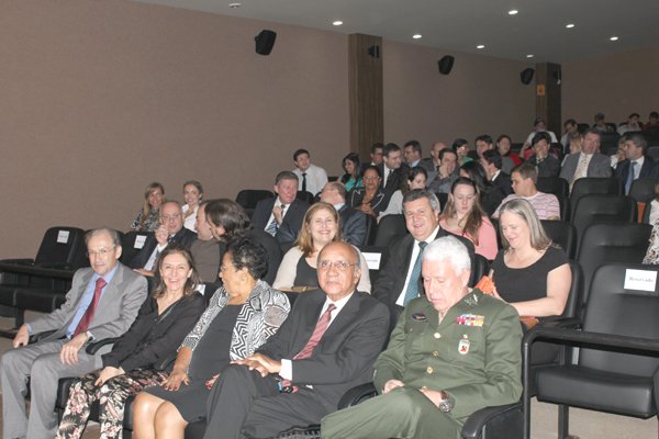 abertura_10_20120805_1969793005