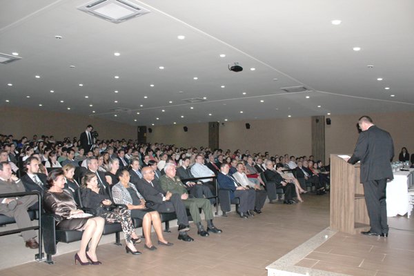 abertura_1_20120805_1152477478
