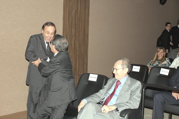 abertura_4_20120805_1624367420